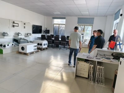 Tuje stranke so obiskale Enchoy (Suzhou) Ventilation System Co., Ltd. in odpr...
